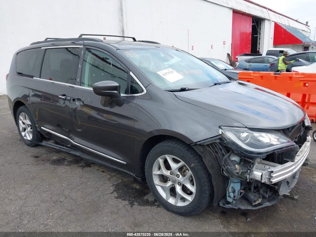Chrysler Pacifica 2017 2C4RC1BGXHR665343 Image 6