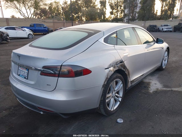 2013 TESLA MODEL S 5YJSA1CN6DFP11289 Photo 3
