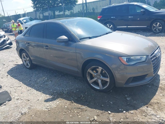 2015 AUDI A3 WAUBFGFFXF1048536 Photo 0