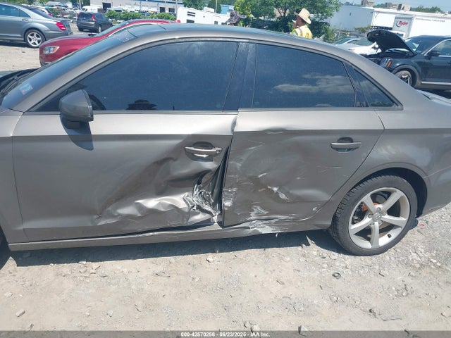 2015 AUDI A3 WAUBFGFFXF1048536 Photo 5
