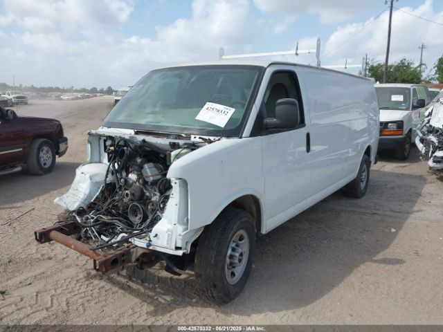2017 GMC SAVANA 2500 1GTW7BFF1H1105049 Photo 1