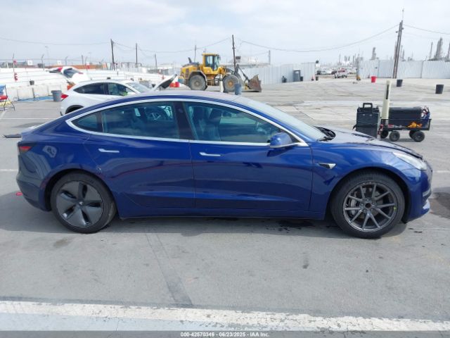 5YJ3E1EA3JF044857 Tesla MODEL 3