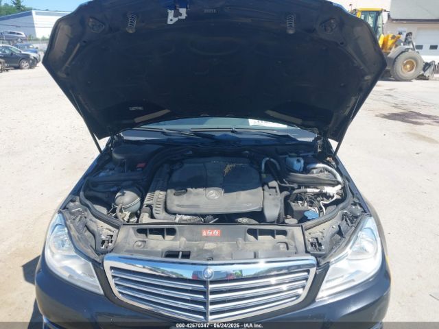 2013 MERCEDES-BENZ C 300 WDDGF8ABXDR247478 Photo 9