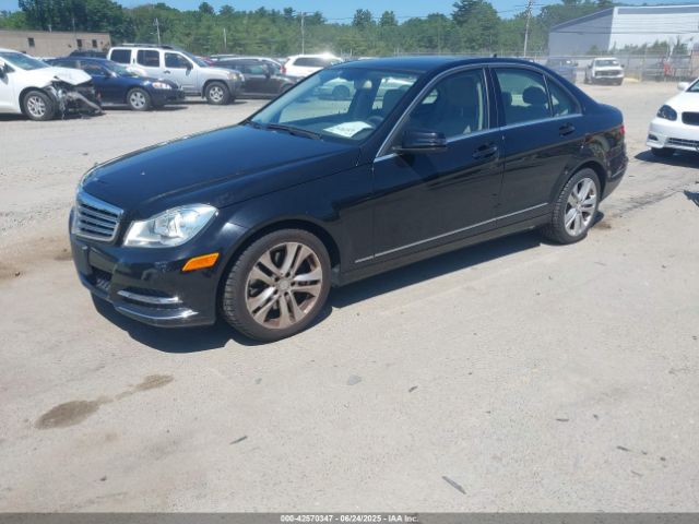 2013 MERCEDES-BENZ C 300 WDDGF8ABXDR247478 Photo 1