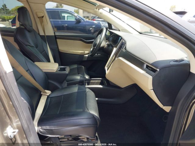 2016 TESLA MODEL X 5YJXCBE26GF005694 Photo 4