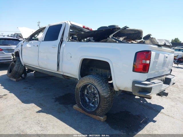 GMC lml 2015 1GT120E82FF163882 Image 3