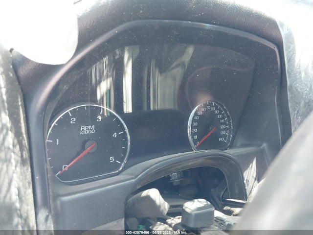 GMC lml 2015 1GT120E82FF163882 Image 7