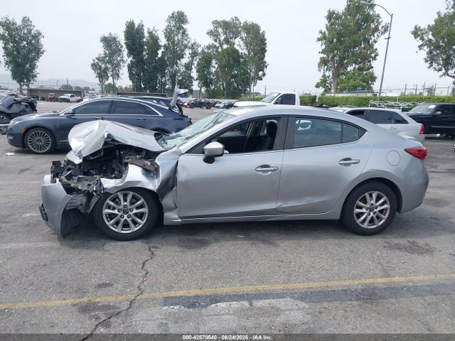 JM1BM1U70G1278198 Mazda pe