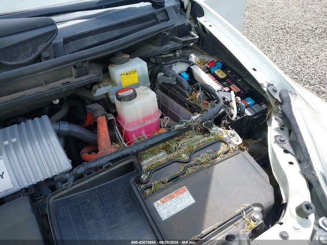 JTDKN3DU1F2001843 Toyota 2zr-fxe+3jm
