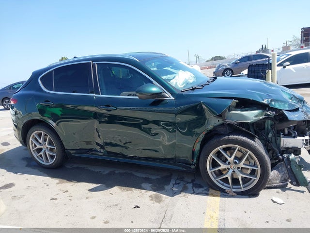 ZASPAKBN1M7D03986 Alfa Romeo Stelvio