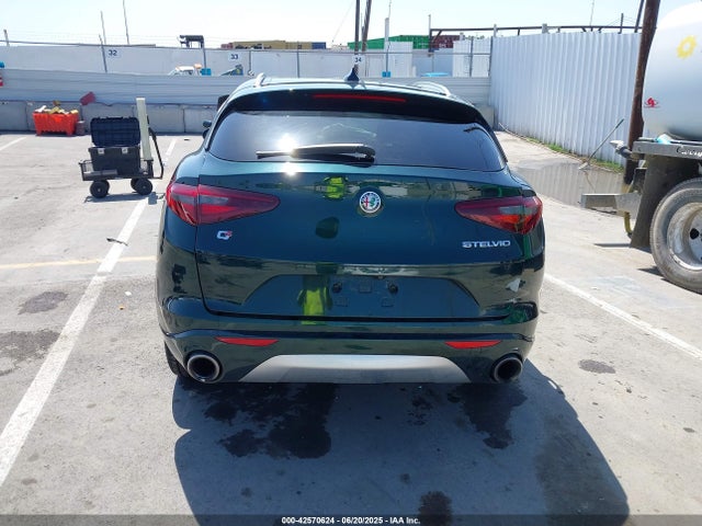 ZASPAKBN1M7D03986 Alfa Romeo Stelvio
