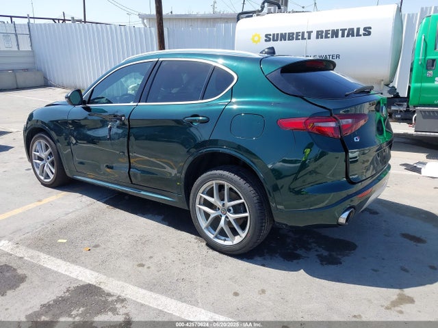 ZASPAKBN1M7D03986 Alfa Romeo Stelvio