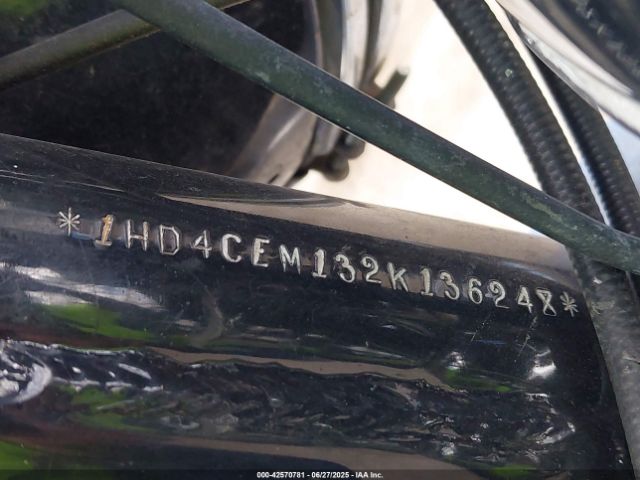 2002 HARLEY-DAVIDSON XL883 1HD4CEM132K136248 Photo 9