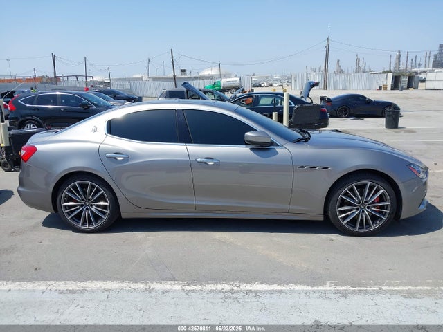 ZAM57XSA5L1354574 Maserati m156d