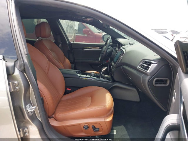 ZAM57XSA5L1354574 Maserati m156d