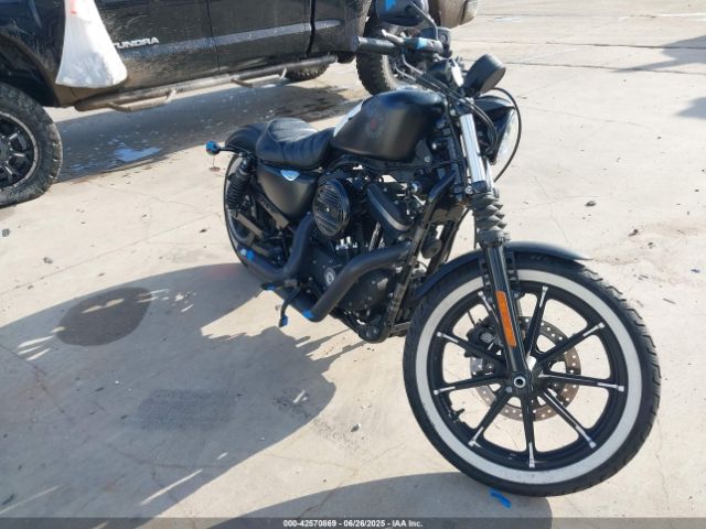 2019 HARLEY-DAVIDSON XL883 1HD4LE218KC421783