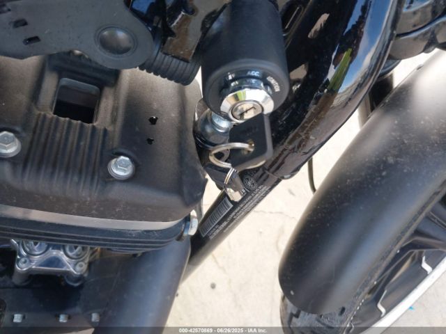 2019 HARLEY-DAVIDSON XL883 1HD4LE218KC421783 Photo 10