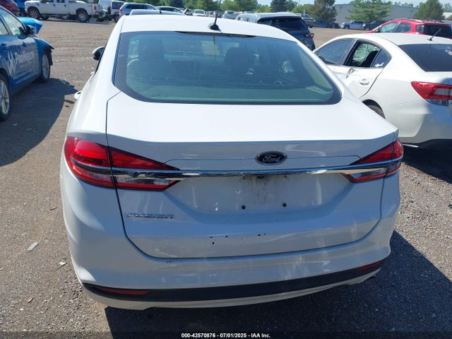 Продажа на аукционе авто 2017 Ford Fusion S, vin: 3FA6P0G73HR415923, номер лота: 42570876