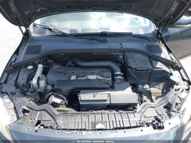2014 VOLVO S60 YV1612FS5E2276613 Photo 9