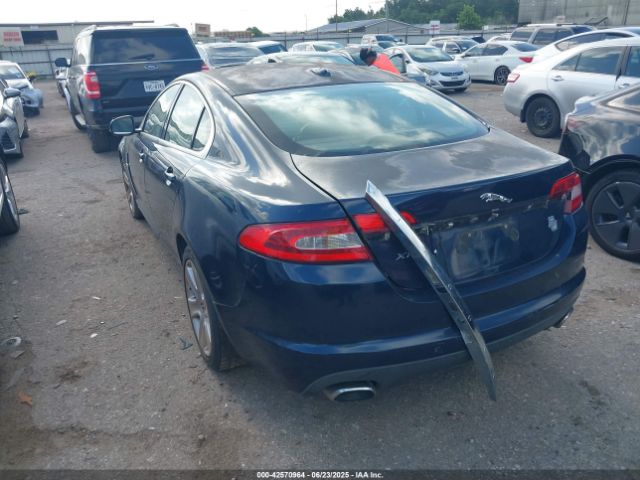 2011 JAGUAR XF SAJWA0FB1BLS02347 Photo 2