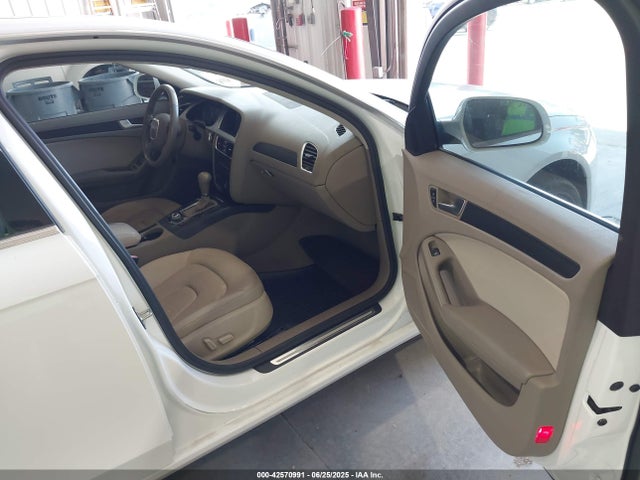 2011 AUDI A4 WAUEFAFL0BN041582 Photo 4