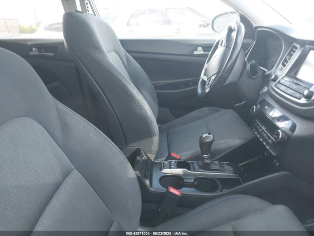 2018 HYUNDAI TUCSON KM8J33A29JU794757 Photo 4