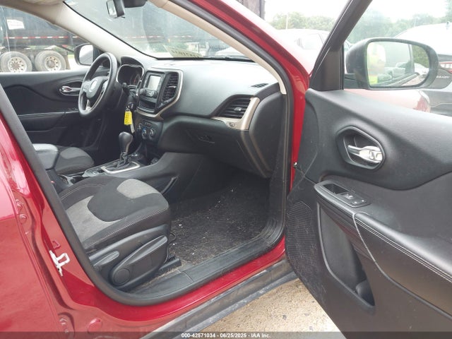 1C4PJMAB2FW708811 Jeep 2015