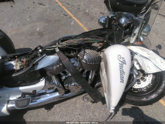 INDIAN MOTORCYCLE CO. Chief Classic 2016 56KCCCAA9G3337914 Image 14