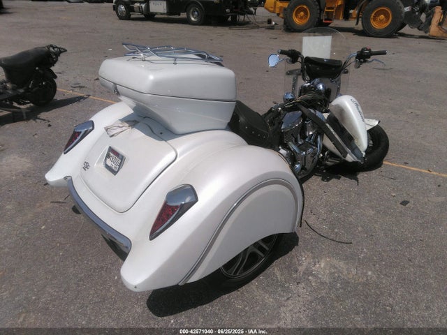 INDIAN MOTORCYCLE CO. Chief Classic 2016 56KCCCAA9G3337914 Image 4