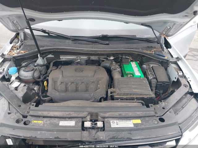 Volkswagen Tiguan 2018 3VV3B7AX0JM164344 Image 10