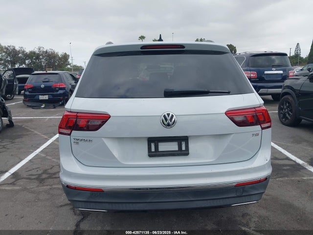 Volkswagen Tiguan 2018 3VV3B7AX0JM164344 Image 16