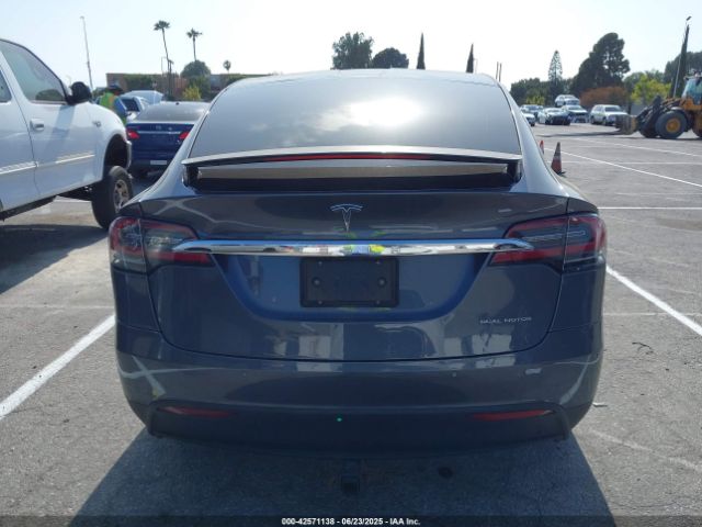 5YJXCAE28MF323516 Tesla MODEL X