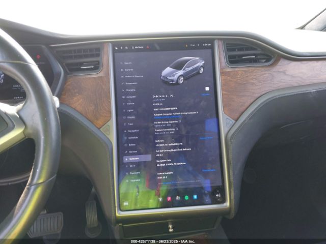 5YJXCAE28MF323516 Tesla MODEL X