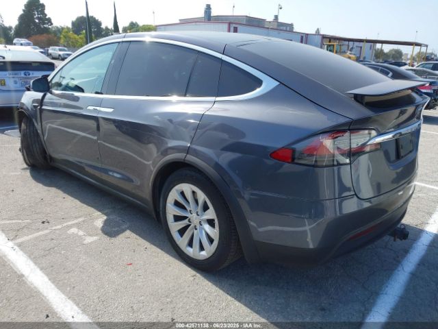 5YJXCAE28MF323516 Tesla MODEL X