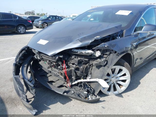 5YJXCAE28MF323516 Tesla MODEL X