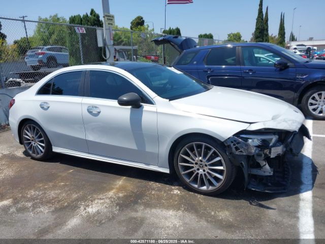 W1K3G4EB3LW047282 Mercedes-Benz m260