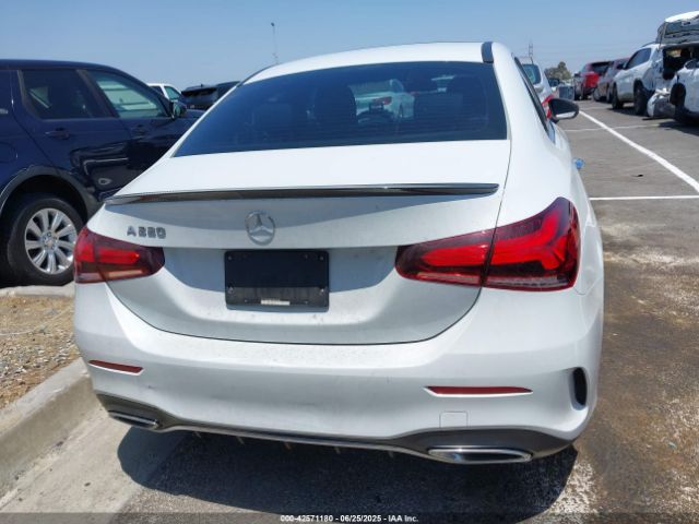 W1K3G4EB3LW047282 Mercedes-Benz m260