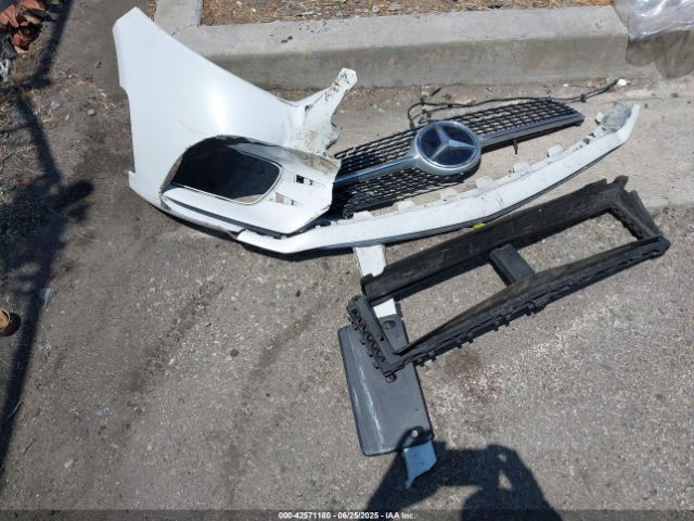 W1K3G4EB3LW047282 Mercedes-Benz m260