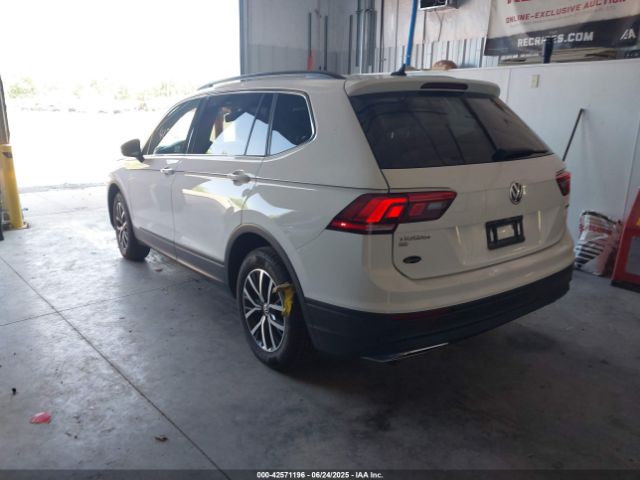 2019 VOLKSWAGEN TIGUAN 3VV2B7AX4KM194301 Photo 2