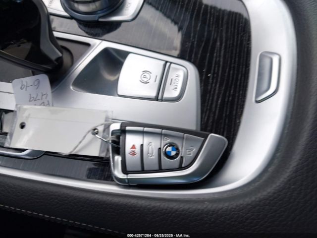 2021 BMW 740I WBA7T2C04MCE56407 Photo 10