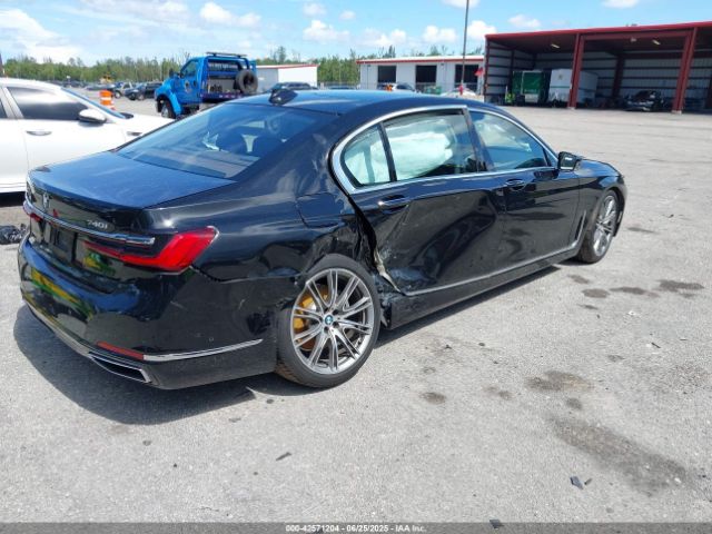 2021 BMW 740I WBA7T2C04MCE56407 Photo 3