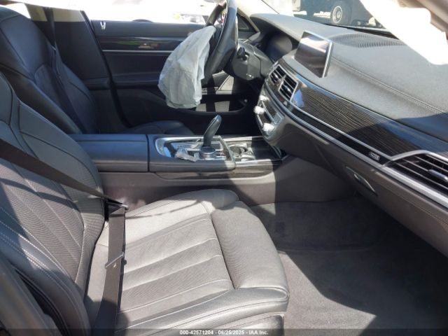 2021 BMW 740I WBA7T2C04MCE56407 Photo 4