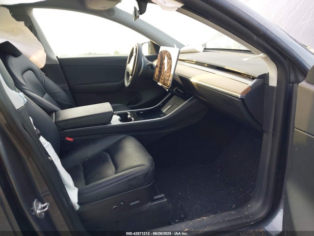 2021 TESLA MODEL Y 5YJYGDEE7MF077255 Photo 4