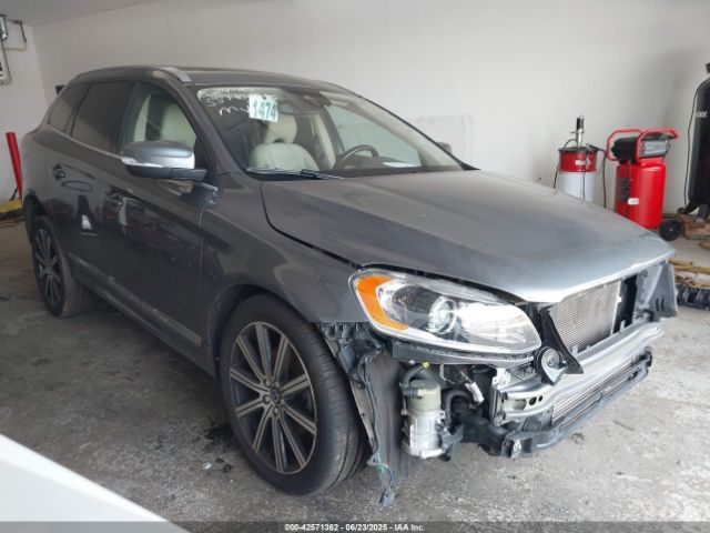 2017 VOLVO XC60 YV449MRU9H2138900