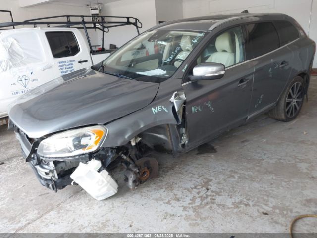 2017 VOLVO XC60 YV449MRU9H2138900 Photo 1