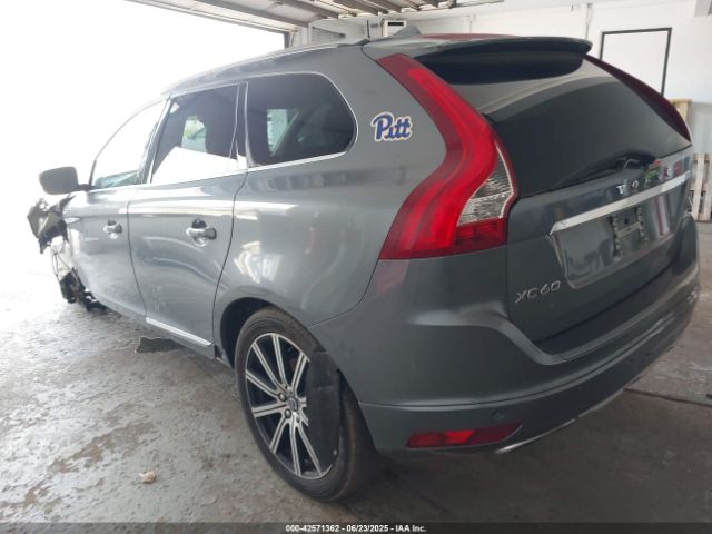 2017 VOLVO XC60 YV449MRU9H2138900 Photo 2