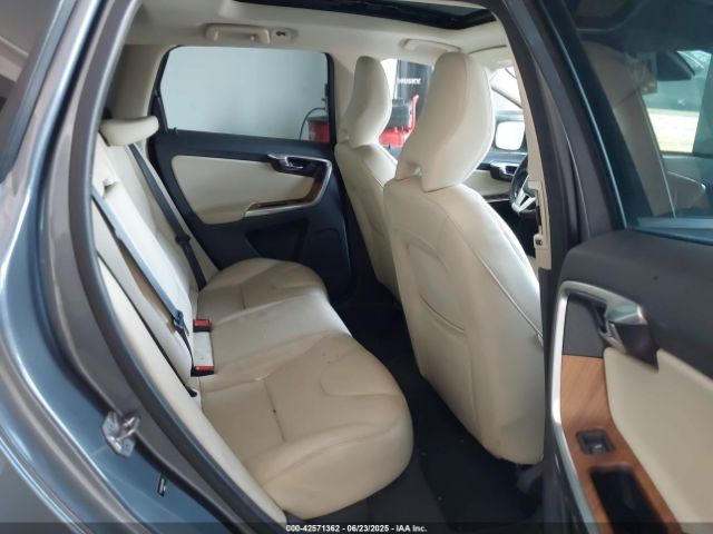 2017 VOLVO XC60 YV449MRU9H2138900 Photo 7