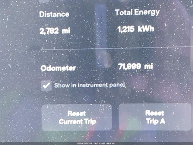 5YJXCAE25HF044112 Tesla 2017