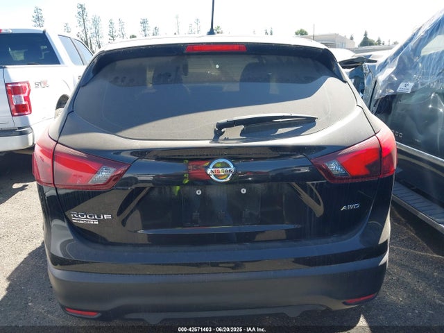 JN1BJ1CR0KW325403 Nissan 2019