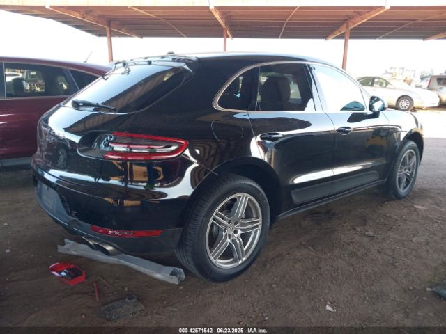 2016 PORSCHE MACAN WP1AB2A51GLB51683 Photo 3